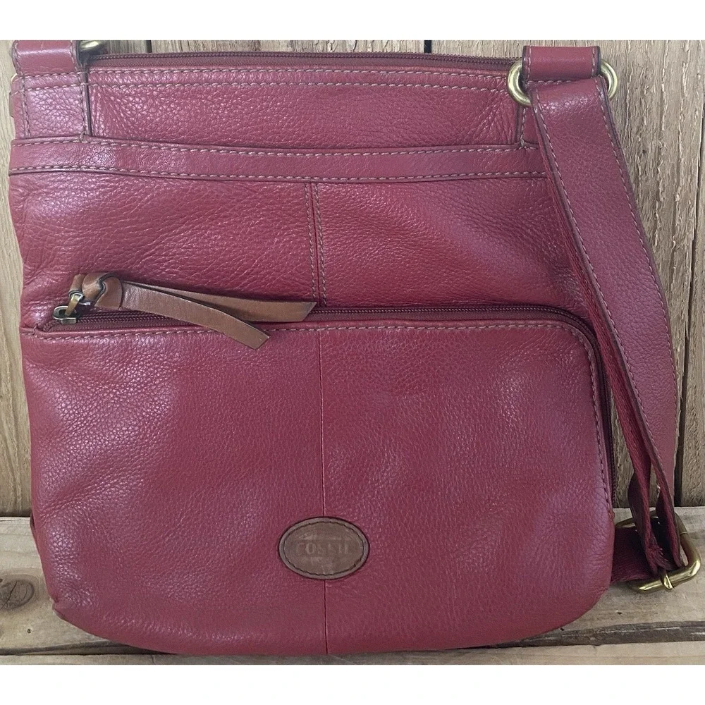 Fossil Red Leather Crossbody‎ Purse Old Money